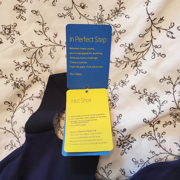 Brooks Moving Comfort Collection Hot Shot sports bra xs Navy NWT - Picture 5 of 8